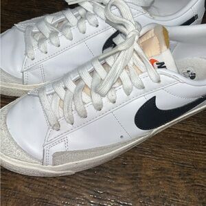 Nike White and Black Women's Sneakers